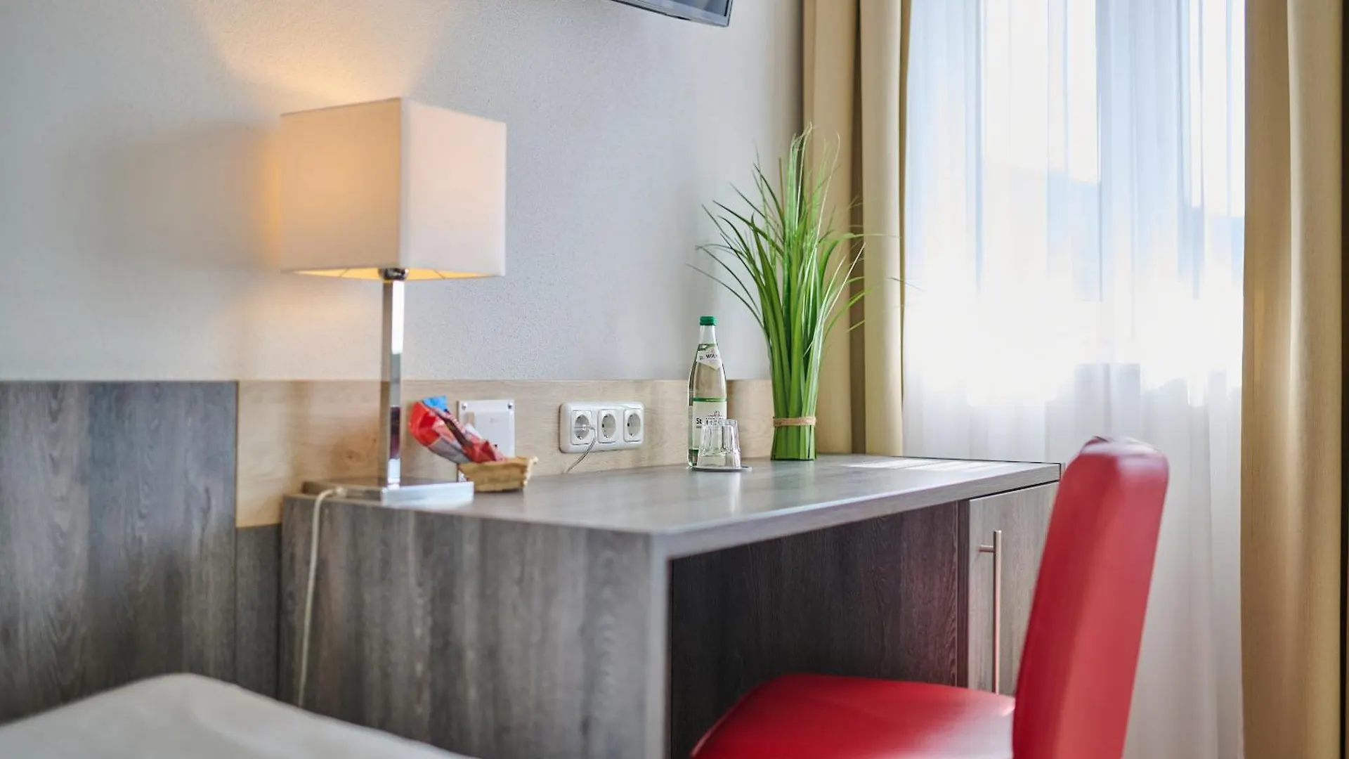 Sunny Hotel Regenstauf