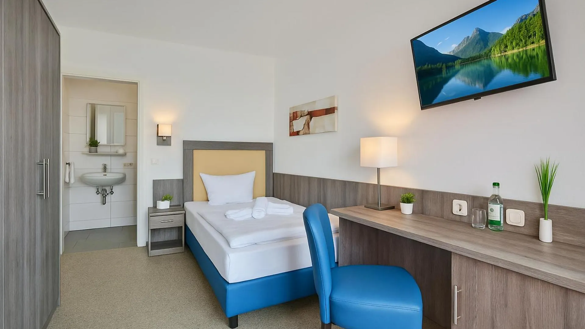 Sunny Hotel Regenstauf